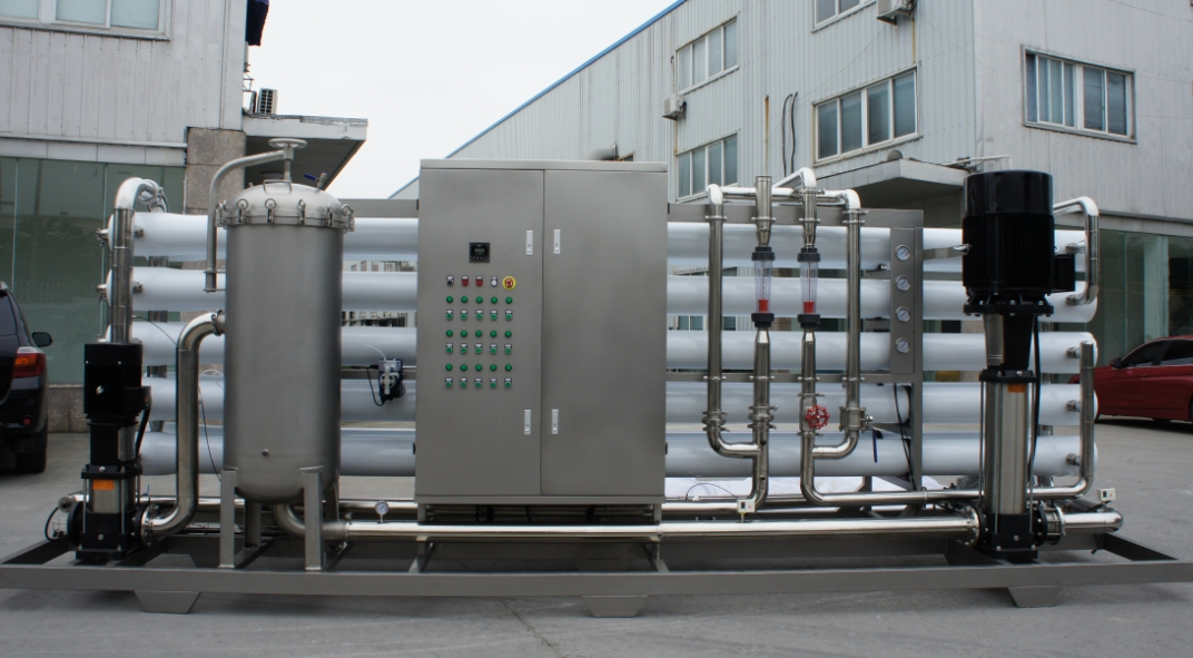 ���B͸�O��