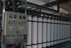 ���B͸ˮ̎���O���B